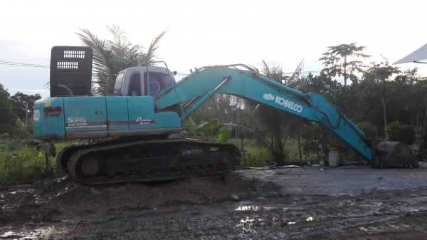 แมคโค KOBELCO มาร์ค 6 sk200