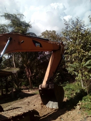 แมคโค CAT 320B มีเล่มทะเบียน