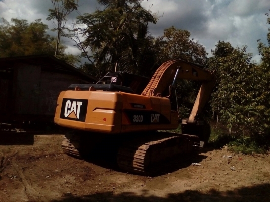 แมคโค CAT 320B มีเล่มทะเบียน