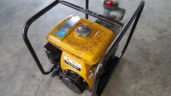 เข้าออก 2"&times; 2" นิ้ว ราคา3800 บาท 3.5 แรง 4 จังหวะ