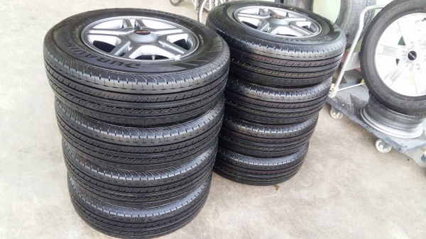 ขายล้อแม็กป้ายแดง dmax 16&quot;&times;6.5&quot; et41 สีรมดำ สนใจติดต่อร้าน ก.เจริญการยางครับ 081-3747940