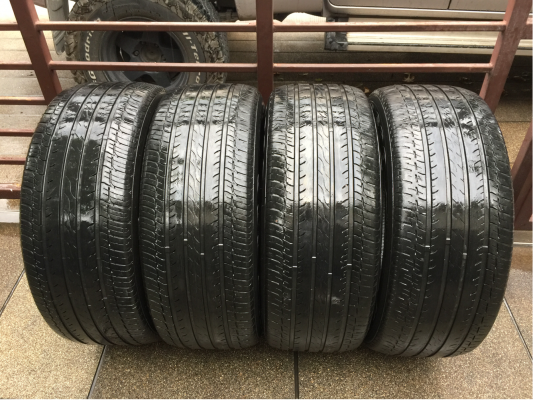 ยาง Maxxis 265 50 20 ปี14 ดอกเยอะ พร้อมใช้งาน ราคาไม่แพง