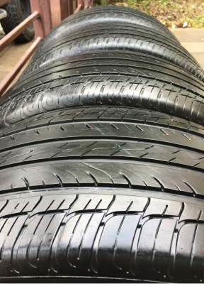 ยาง Maxxis 265 50 20 ปี14 ดอกเยอะ พร้อมใช้งาน ราคาไม่แพง