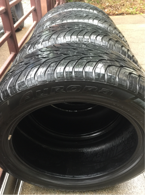 ยาง Aurora  265 50 20 กลางปี12 ดอกเต็ม ไม่มีปะ ราคาไม่แพง