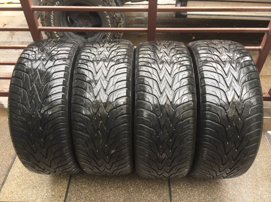 ยาง Aurora  265 50 20 กลางปี12 ดอกเต็ม ไม่มีปะ ราคาไม่แพง