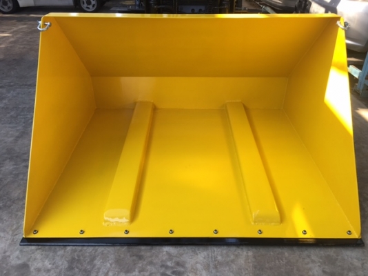 ขายรถโฟลคลิฟท์ TCM FD25Z5 ,เสายกสูง 5 เมตร , เครื่องยนต์ดีเซล ISUZU 4JG2  ,งาปรับคว่ำหงาย , ปุ้งกี๋ปากกว้าง 1.7 เมตร , รถนำเข้าแท้จากญี่ปุ่น 100\%  ( รถไม่เคยใช้งานในเมืองไทย นำเข้าจากญี่ปุ่น )