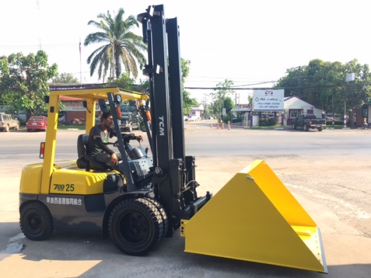 ขายรถโฟลคลิฟท์ TCM FD25Z5 ,เสายกสูง 5 เมตร , เครื่องยนต์ดีเซล ISUZU 4JG2 ,งาปรับคว่ำหงาย , ปุ้งกี๋ปากกว้าง 1.7 เมตร , รถนำเข้าแท้จากญี่ปุ่น 100\% ( รถไม่เคยใช้งานในเมืองไทย นำเข้าจากญี่ปุ่น ) ขายรถโฟลคลิฟท์ TCM FD25Z5 ,เสายกสูง 5 เมตร , เครื่องยนต์ดีเซล ISUZU 4JG2 ,งาปรับคว่ำหงาย , ปุ้งกี๋ปากกว้าง 1.7 เมตร , รถนำเข้าแท้จากญี่ปุ่น 100\% ( รถไม่เคยใช้งานในเมืองไทย นำเข้าจากญี่ปุ่น )