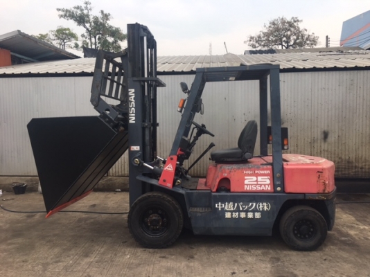 ขายรถโฟลคลิฟท์แท้ จากญี่ปุ่น NISSAN FD25 , เครื่องยนต์ดีเซล ,เกียร์คลัทร์, เสายกสูง 3.0 เมตร ,งาฮิ้งฟอร์ค งาเท, แถมฟรีปุ้งกี๋ รถนำเข้าจากญี่ปุ่น 100\% ขายรถโฟลคลิฟท์แท้ จากญี่ปุ่น NISSAN FD25 , เครื่องยนต์ดีเซล ,เกียร์คลัทร์, เสายกสูง 3.0 เมตร ,งาฮิ้งฟอร์ค งาเท, แถมฟรีปุ้งกี๋ รถนำเข้าจากญี่ปุ่น 100\%
