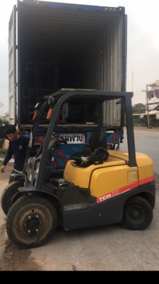 ขายรถโฟลคลิฟท์ TCM FD25T3 ,เสายกสูง 5 เมตร , เครื่องยนต์ดีเซล NISSAN TD27  ,งาปรับคว่ำหงาย , แถมฟรี ปุ้งกี๋ปากกว้าง 1.7 เมตร ลึก 1.5 เมตร , รถนำเข้าแท้จากญี่ปุ่น 100\%  ( รถไม่เคยใช้งานในเมืองไทย นำเข้าจากญี่ปุ่น )