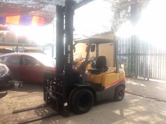 ขายรถโฟลคลิฟท์ TCM FD25T3 ,เสายกสูง 5 เมตร , เครื่องยนต์ดีเซล NISSAN TD27  ,งาปรับคว่ำหงาย , แถมฟรี ปุ้งกี๋ปากกว้าง 1.7 เมตร ลึก 1.5 เมตร , รถนำเข้าแท้จากญี่ปุ่น 100\%  ( รถไม่เคยใช้งานในเมืองไทย นำเข้าจากญี่ปุ่น )