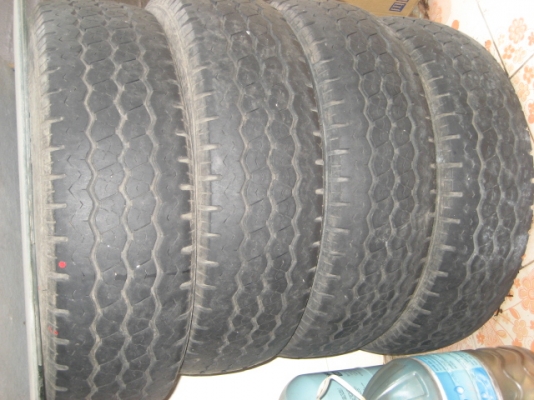 ยาง255/70R16 ครบ 4 เส้น ยาง255/70R16 ครบ 4 เส้น