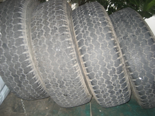 ยาง255/70R16 ครบ 4 เส้น