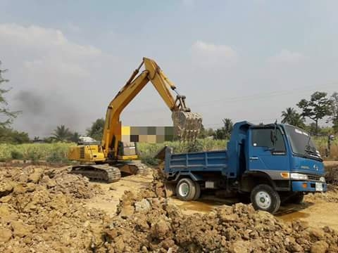 KOMATSU PC200-6