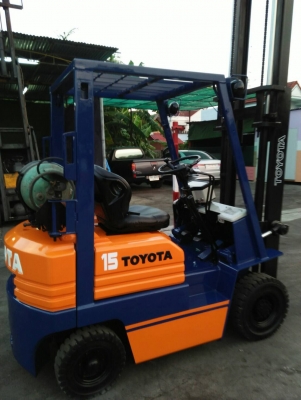 ขาย รถโฟรคลิฟท์ โตโยต้า รุ่น 5 เบนซิล ขาย รถโฟรคลิฟท์ โตโยต้า รุ่น 5 เบนซิล