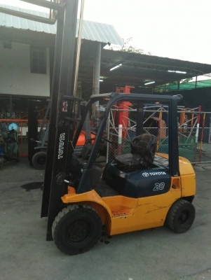ขาย รถโฟรคลิฟท์ โตโยต้า รุ่น 7 ดีเซล 2 ตัน ขาย รถโฟรคลิฟท์ โตโยต้า รุ่น 7 ดีเซล 2 ตัน