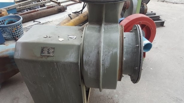 ขายโบเวอร์มอเตอร์ 2 แรงม้า 1 เครื่อง 12,000 บาท