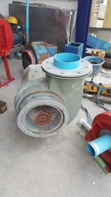 ขายโบเวอร์มอเตอร์ 2 แรงม้า 1 เครื่อง 12,000 บาท