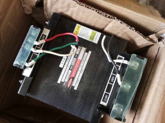 หม้อแปลงไฟ  220v เป็น 110V ของญี่ปุ่น 2KVA