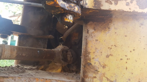 ขาย รถตัก KOMATSU 515 สภาพพร้อมใช้งาน เครื่องดี ปั้มแรง ราคาคุยกันได้ครับ