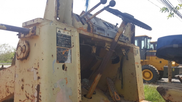 ขาย รถตัก KOMATSU 515 สภาพพร้อมใช้งาน เครื่องดี ปั้มแรง ราคาคุยกันได้ครับ
