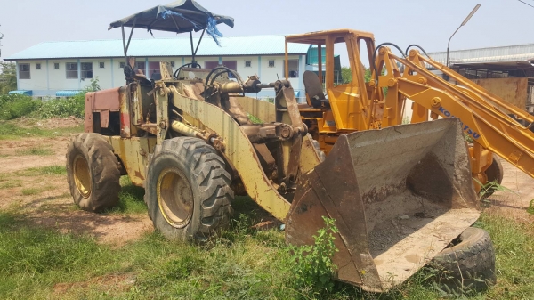 ขาย รถตัก KOMATSU 515 สภาพพร้อมใช้งาน เครื่องดี ปั้มแรง ราคาคุยกันได้ครับ