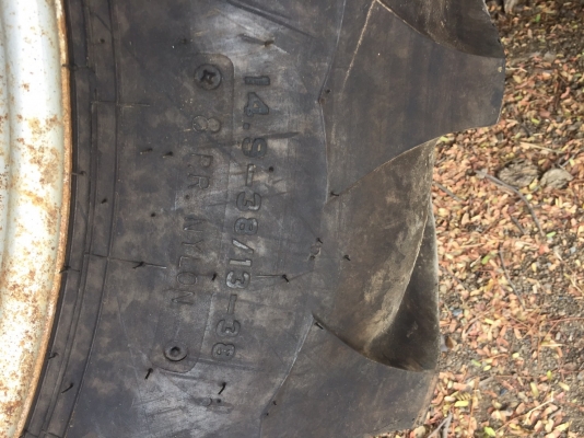 ขายยาง ขอบ 14.9-38 สนใจโทร 084-8194133