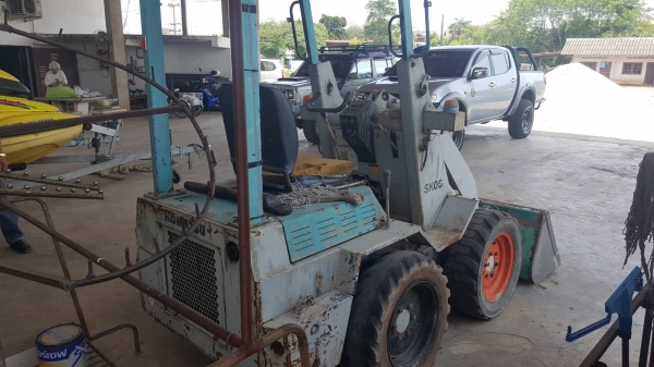 ขาย รถตัก KOMATSU SK05 รถใช้งานได้ดี เครื่องดี ปั้มดี ยางไม่สวยต้องเปลี่ยน 2 เส้นครับ