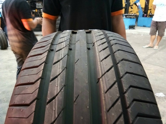 CONTINENTAL CONTACT 5 SUV 265/50R20 เส้นละ 5,500 บาท CONTINENTAL CONTACT 5 SUV 265/50R20 เส้นละ 5,500 บาท