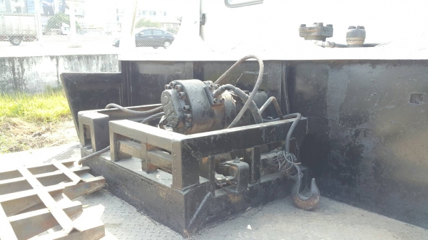 กระบะท้ายลาด Hino KM777 มีมอเตอร์วินซ์