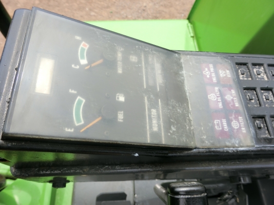 รถขุด MITSUBISHI ME035 ระบบไว เครื่องสวย เอวแน่น คอนโทนสั้น ปั้มนิ้ว แทรคเหล็ก เก่านอกญี่ปุ่น ราคา 330,000 บาท สนใจติดต่อ:096-5411713 หรือ 092-5768909 รถขุด MITSUBISHI ME035 ระบบไว เครื่องสวย เอวแน่น คอนโทนสั้น ปั้มนิ้ว แทรคเหล็ก เก่านอกญี่ปุ่น ราคา 330,000 บาท สนใจติดต่อ:096-5411713 หรือ 092-5768909