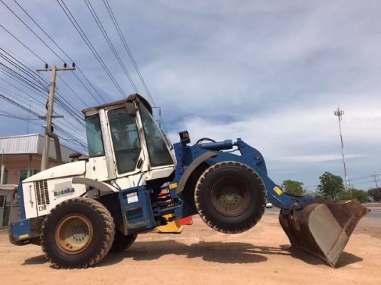 ขายรถตักล้อยาง HITACHI ZW140 ปี 2011 (ขนาดเท่า WA200) รถนอกนำเข้าจากญี่ปุ่น สภาพสวยพร้อมใช้ มีVDOการทำงานครับ ขายรถตักล้อยาง HITACHI ZW140 ปี 2011 (ขนาดเท่า WA200) รถนอกนำเข้าจากญี่ปุ่น สภาพสวยพร้อมใช้ มีVDOการทำงานครับ