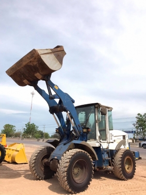 ขายรถตักล้อยาง HITACHI ZW140 ปี 2011 (ขนาดเท่า WA200) รถนอกนำเข้าจากญี่ปุ่น สภาพสวยพร้อมใช้ มีVDOการทำงานครับ ขายรถตักล้อยาง HITACHI ZW140 ปี 2011 (ขนาดเท่า WA200) รถนอกนำเข้าจากญี่ปุ่น สภาพสวยพร้อมใช้ มีVDOการทำงานครับ