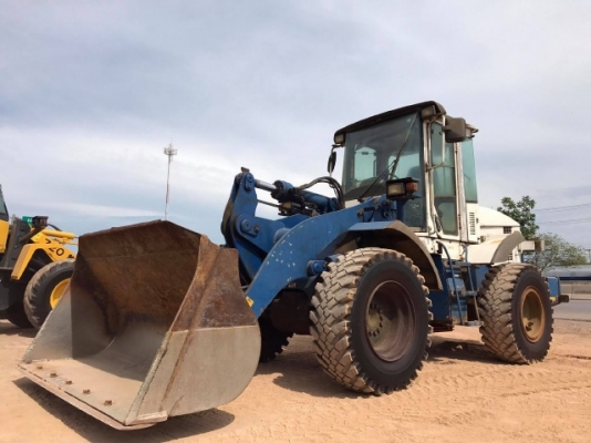 ขายรถตักล้อยาง HITACHI ZW140 ปี 2011 (ขนาดเท่า WA200) รถนอกนำเข้าจากญี่ปุ่น สภาพสวยพร้อมใช้ มีVDOการทำงานครับ ขายรถตักล้อยาง HITACHI ZW140 ปี 2011 (ขนาดเท่า WA200) รถนอกนำเข้าจากญี่ปุ่น สภาพสวยพร้อมใช้ มีVDOการทำงานครับ