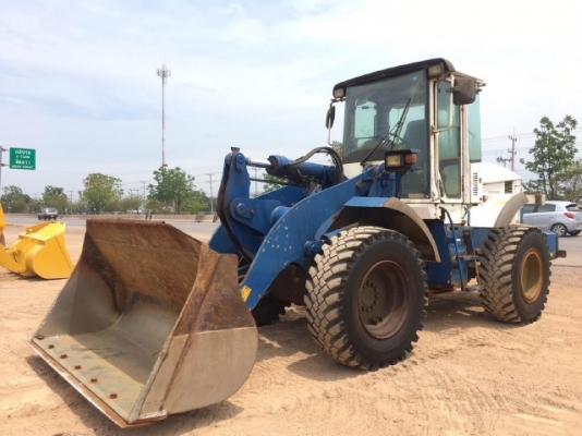 ขายรถตักล้อยาง HITACHI ZW140 ปี 2011 (ขนาดเท่า WA200) รถนอกนำเข้าจากญี่ปุ่น สภาพสวยพร้อมใช้ มีVDOการทำงานครับ ขายรถตักล้อยาง HITACHI ZW140 ปี 2011 (ขนาดเท่า WA200) รถนอกนำเข้าจากญี่ปุ่น สภาพสวยพร้อมใช้ มีVDOการทำงานครับ