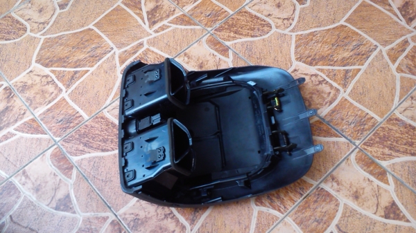 กรอบเก๊ะกลาง NISSAN SUNNY NEO