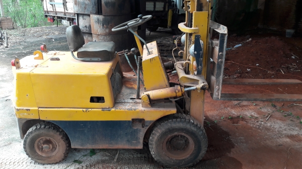 ขายโฟล์คลิฟท์ โตโยต้าเบนซิน ยกได้1.5ตัน เสาสูง2เมตร