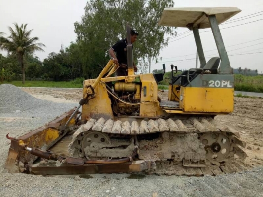 ขาย 145,000 บาท KOMATSU D20PL-7 เครื่องดี เกียร์ดี ตีนเป็ด โช่หนา สภาพพร้อมใช้  รถอยู่ จ.ชลบุรี โทร&amp;ไอดีไลน์ 0610710295