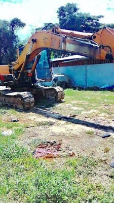ขาย 295,000 KOMATSU. PC 150-3. เครื่องดี ปั้มแรง เอวแน่น แอร์  โช่หนา  เอกสารชื้อขาย รถยุ จ.ศรีษะเกษ   โทร 0610710295 ไอดีไลน์ 0610710295