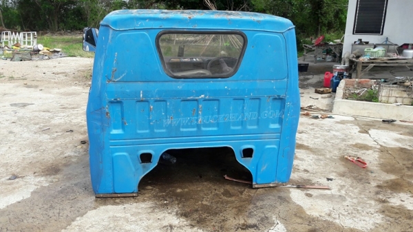 หัวเก๋ง ISUZU พร้อมกระบะมีหลังคา