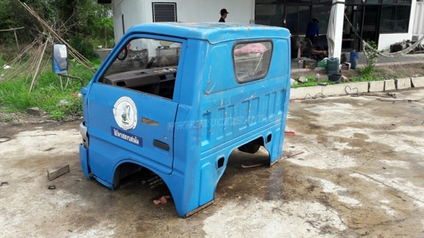 หัวเก๋ง ISUZU พร้อมกระบะมีหลังคา