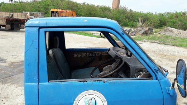 หัวเก๋ง ISUZU พร้อมกระบะมีหลังคา