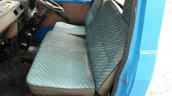 หัวเก๋ง ISUZU พร้อมกระบะมีหลังคา