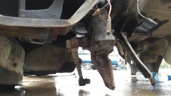หัวเก๋ง ISUZU พร้อมกระบะมีหลังคา