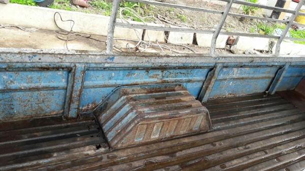 หัวเก๋ง ISUZU พร้อมกระบะมีหลังคา