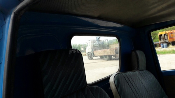 หัวเก๋ง ISUZU พร้อมกระบะมีหลังคา