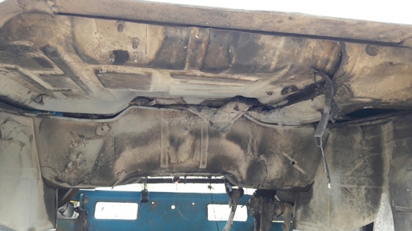 หัวเก๋ง ISUZU พร้อมกระบะมีหลังคา