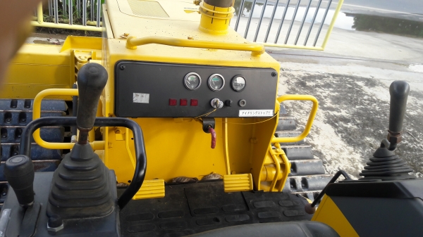 ขายรถเกรด D 21P-7 เก่านอกแท้สภาพเดิมไม่เคยใช้งานในไทยมีเอกสารอินวอยไฟฟ้าครบสภาพเต็มทุกอย่างพร้อมใช้งานร้านละอองดาวแทรคเตอร์นครชัยศรี