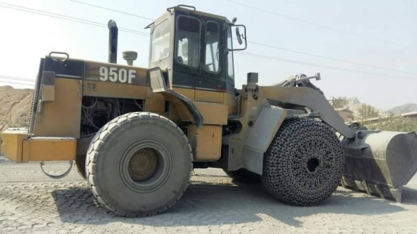 ขาย 1,190,000 รถตัก CAT 950 F 2  เล่มทะเบียน เครื่องดี เกียร์แรง ยางพร้อมใช้ รถสวยพร้อใช้ รถอยู่  สระบุรี 090-772-3710 090-772-3708