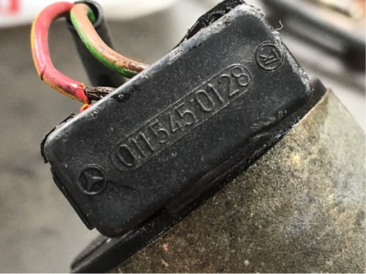 ปั้มน้ำไฟฟ้า Benz 12 V ท่อเข้า-ออก 6 หุน เก่าญี่ปุ่น