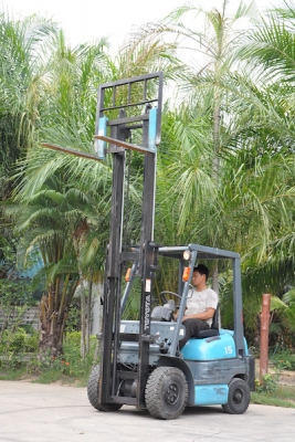 ขายFORKLIFT TOTOTA รุ่น6FG15(1.5ตัน) สวยเดิมจากญี่ปุ่น ยังไม่เคยใช้ในไทย 135,000เท่านั้น!!